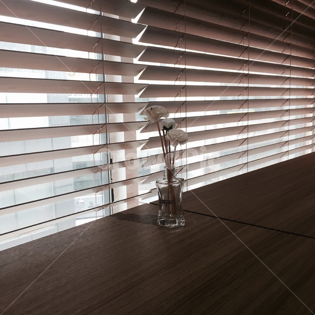homedecor,floor,바닥,커튼,curtain,창그늘