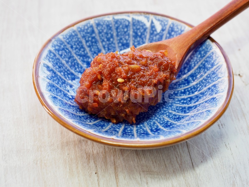 소스,된장,쌈장,그릇,숟가락,배경,음식,아시아음식,한국음식,한국소스,sauce,miso,ssamjang,bowl,spoon,background,food,asianfood,koreanfood,koreansauce,음식,식재료,요리,food,cook,meal,dishes,food reserves
