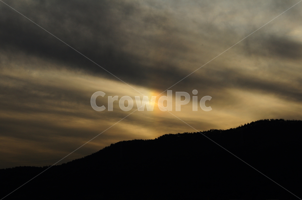 하늘,흐린날,구름,산,무지개,햇빛,자연,풍경,nature,landscape,flare,플레어,light,빛,outdoors,옥외,sunlight