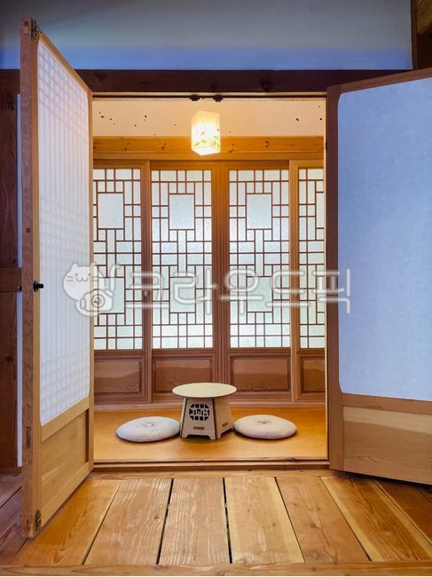 한옥,과거,집,창호지,격자창,한지,한국적인,조선시대,창문,창,차,티테이블,좌식