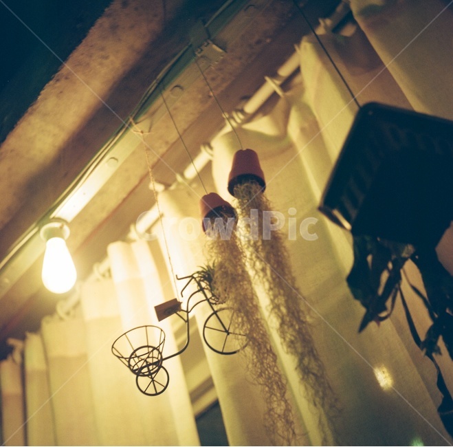 필름,모빌,조명,몽환적,꿈,인테리어,실내디자인,interior design