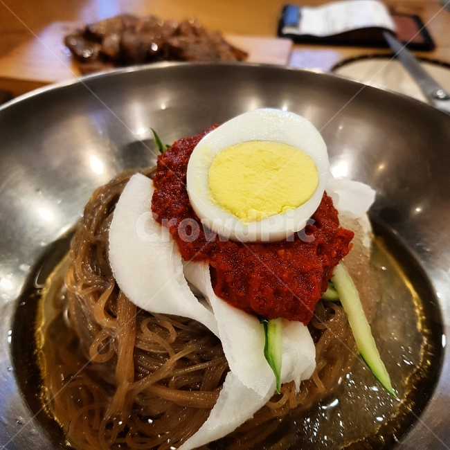 냉면,비냉,비빔냉면,한식,한국음식,매콤한,매운,달걀,음식,면,음식,식재료,요리,food,cook,meal,dishes,food reserves,면류,면요리,noodles,한식,한국음식,한국요리,korean food,korean dishes,korean meal,korean cook