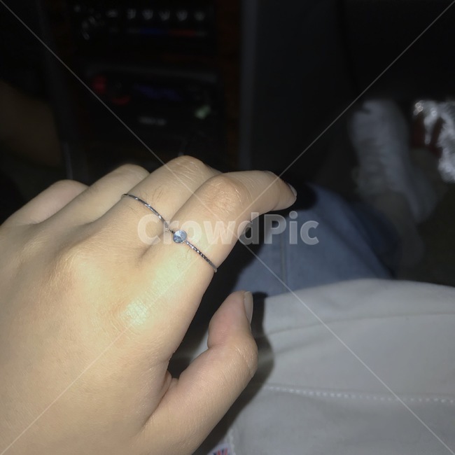 손,반지,반지낀손,손가락,분위기