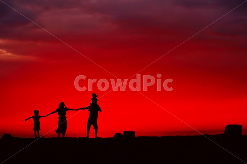 가족,노을,해질녘,네가족,서해안,안면도,해넘이,sunset,자연,사람,family,하늘,빨강,주황,빨강하늘,주황하늘,뒷모습,그림자,가족,패밀리,family,인물실루엣,사람실루엣,character silhouette,human silhouette