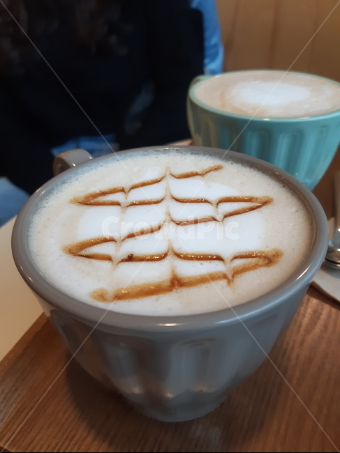 카페라떼,따뜻한,커피,감성카페,카페,커피,카페,coffee,cafe