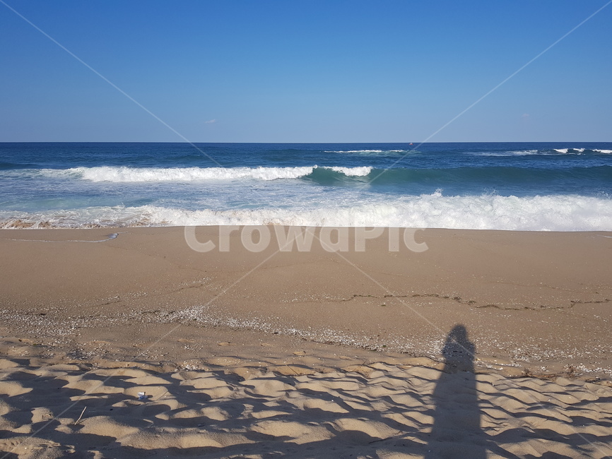 동해,바다,파도,해변,수평선,모래사장,강릉,그림자,여자,sea,eastsea,shadow,sandybeach,wave,horizon,beach,woman,sand,silhouette