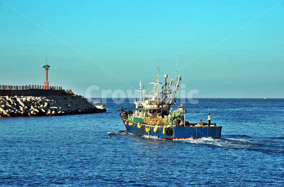 어선,고기잡이배,출항,방파제,등대,어부,고깃배,바다,제주도,산업,industry,industrial,어업,fishery,fishing industry
