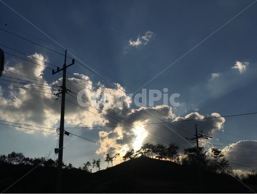 하늘,배경,구름,풍경,하늘전경,산,해질무렵,가로등,자연,풍경,nature,landscape,cable,케이블,electric transmission tower,송전탑,power lines,전력선