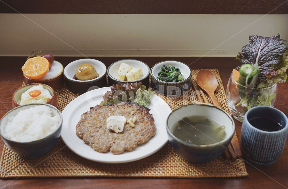 한식,요리,식사,테이블,국,반찬,한끼,가정식,백반,음식,식재료,요리,food,cook,meal,dishes,food reserves,한식,한국음식,한국요리,korean food,korean dishes,korean meal,korean cook