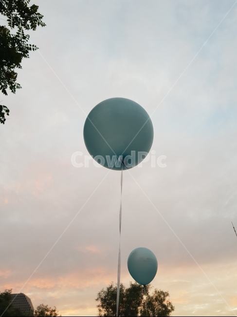 하늘,풍선,파란풍선,배경,날아감,ball