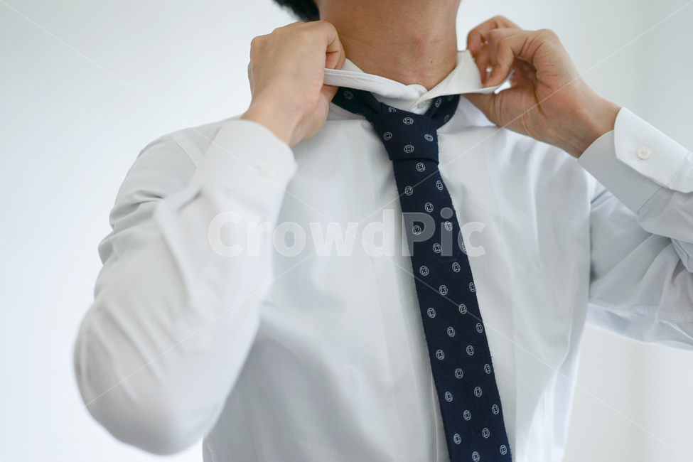 정장,넥타이,tie,남성,남자,셔츠,와이셔츠,의류,apparel,사람,인물,인간,human,person,남성,남자,man,male,비즈니스,사업,business,service,work