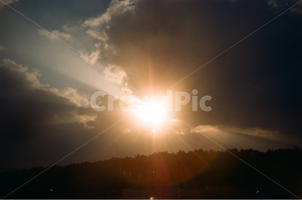 구름,틴들,태양,노을,해질녘,하늘,자연,풍경,nature,landscape,감성,sensible,feeling,light,빛,flare,플레어