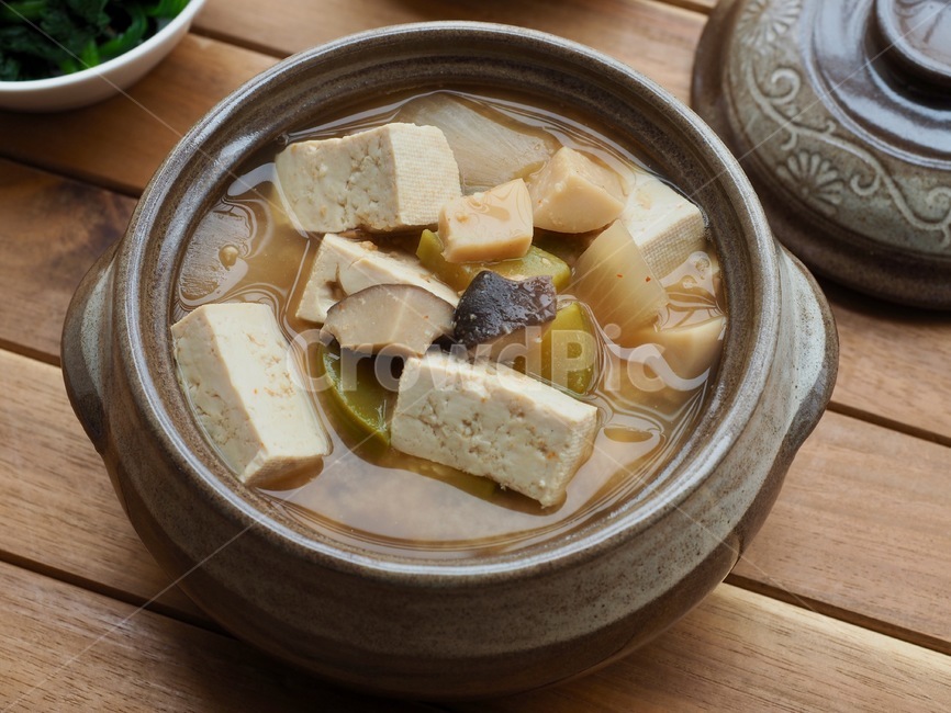 된장찌개,뚝빼기된장찌개,뚝빼기,두부,한국음식,식품,한식,한국문화,한국,배경,음식문화,웰빙,문화,아시아,아시아음식,전통,음식,요리,반찬,뜨거운음식,국물음식,음식,식재료,요리,food,cook,meal,dishes,food reserves,한식,한국음식,한국요리,korean food,korean dishes,korean meal,korean cook