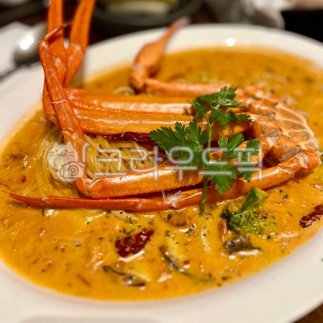 파스타,로제파스타,홍게파스타,food,음식,meal,식사,dish,접시