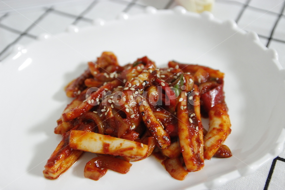 한국요리,한국음식,반찬,밑반찬,오징어볶음,오징어,오징어요리,매운요리,spicy,koreanfood,음식,식재료,요리,food,cook,meal,dishes,food reserves,한식,한국음식,한국요리,korean food,korean dishes,korean meal,korean cook