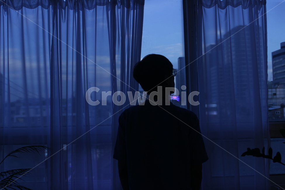 인간,human,person,사람,새벽,홀로,고요함,외로움,쓸쓸함,dawn,lonely,싱글,사람,인물,인간,human,person,인물실루엣,사람실루엣,character silhouette,human silhouette