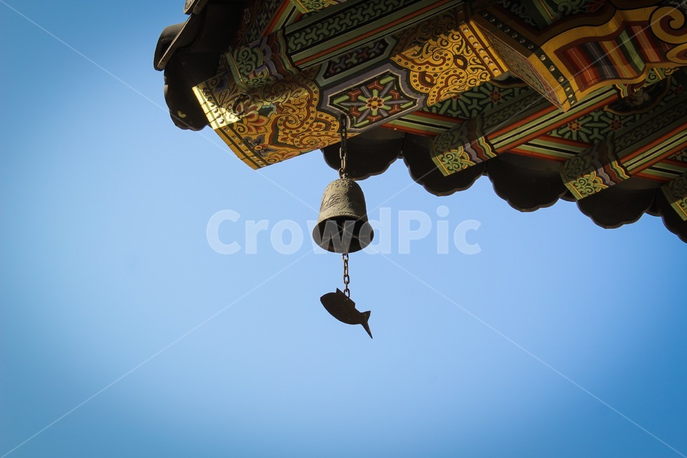 사찰,절,종,처마,풍경,하늘,평화,고요,한국전통,traditional,landmark,touristattraction,한국랜드마크,한국관광지,한국명소,korealandmark,koreatouristattraction,종교,한국전통,한국문화,korean traditional,korean culture,종교,신앙,religion,belief,faith,건축물,건물외관,exterior,building,structure,architecture,construction