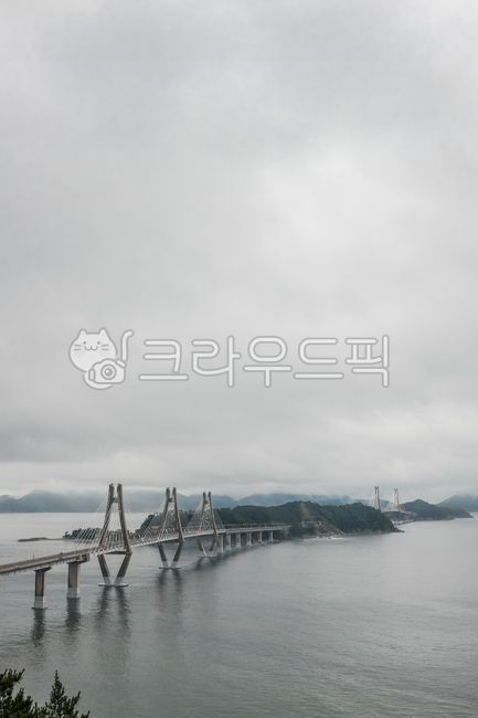 거가대교,대교,다리,바다,bridge,water,물,waterfront,물가,거제도,landscape,건물,building,구름,흐린날,습한