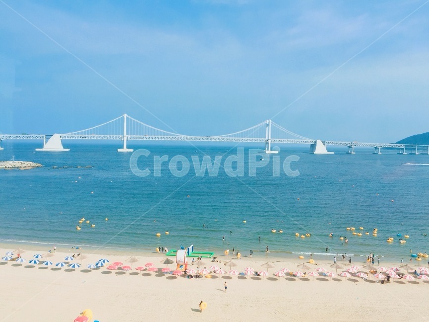 바다,부산,해안선,sea,광안리,광안대교,여름,물놀이,해수욕장,푸른하늘,푸른바다,모래사장,모래,해변,ocean,물,water,자연,nature