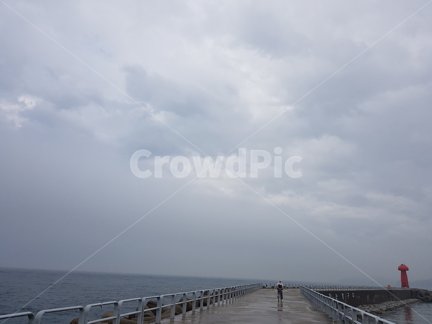 sky,cloud,rain,하늘,구름,바다,흐림,자연,풍경,nature,landscape