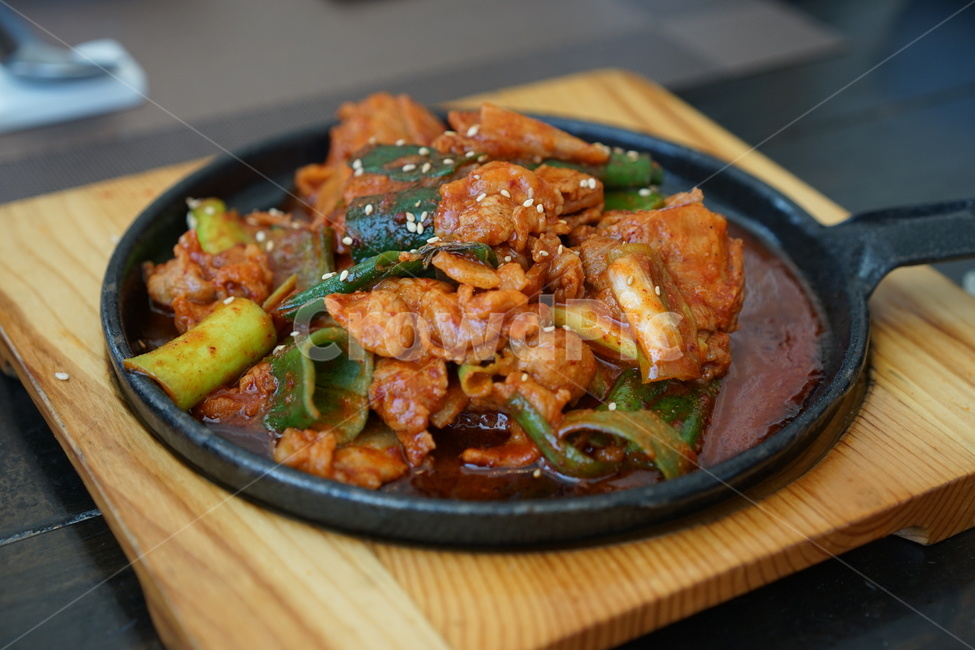 음식,한식,요리,식사,고기,제육볶음,고기반찬,육류,음식,식재료,요리,food,cook,meal,dishes,food reserves,육류,고기,meat,한식,한국음식,한국요리,korean food,korean dishes,korean meal,korean cook