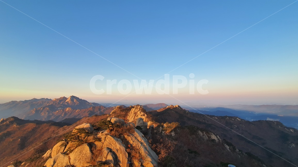 mountain,산,outdoors,옥외,nature,자연,mountainrange,산맥,하늘,경치,풍경,landscape,sky