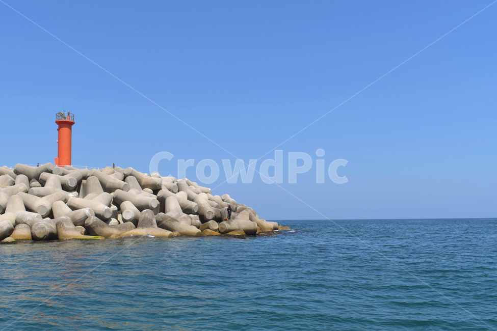 바다,등대,테트라포트,tetrapod,낚시,방파제,등대,lighthouse,water,물,shoreline,해안선,outdoors,옥외,ocean,대양,nature,자연,sea,land,땅,promontory,곶