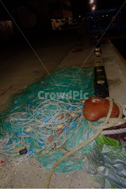 Garbage,night view,night,beach,dockside