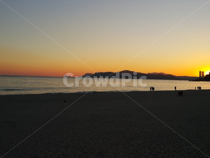 nature,자연,outdoors,옥외,dawn,붉은하늘,redsky,하늘,sky,새벽,dusk,황혼,sunset,일몰,노을