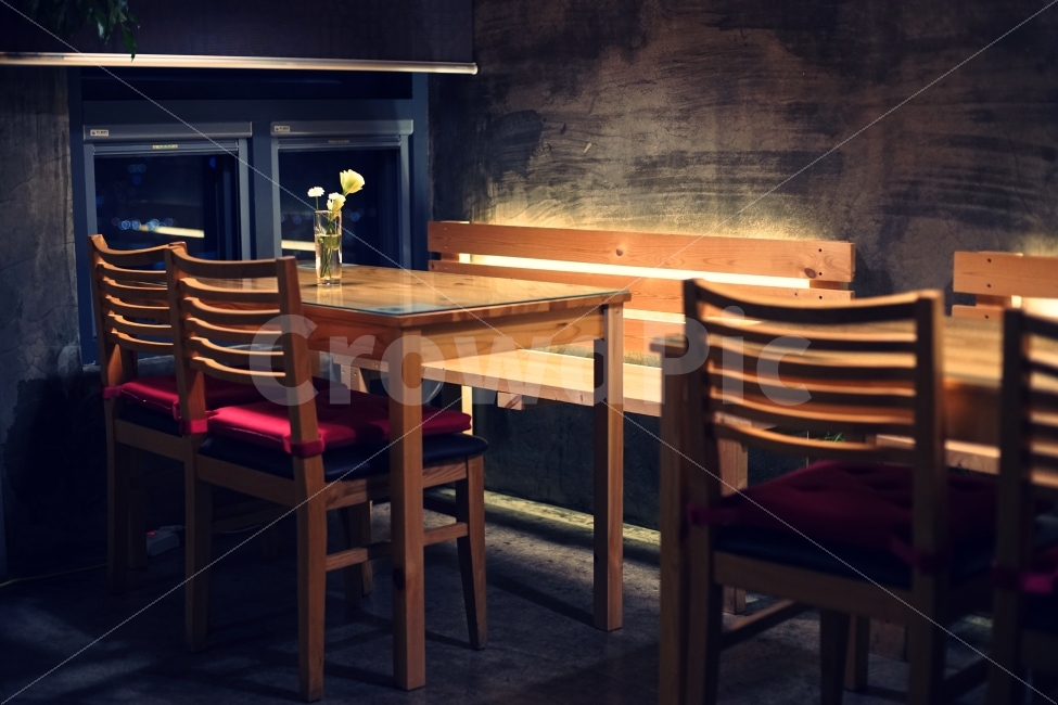 실내,인테리어,꽃,장식,테이블,의자,가을,계절,커피,차,indoor,interior,flower,decoration,chair,table,autumn,season,coffee,tea,감성,사진,emotion,sensitive,picture,인테리어,실내디자인,interior design