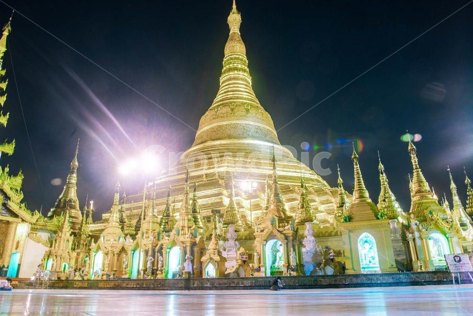 미얀마,파고다,파고다공원,야경,건축물,architecture,temple,신전,shrine,신사,building,건물,쉐다곤파고다,양곤