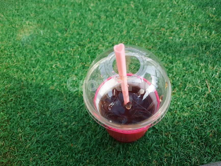 커피,빨대,잔디,여유,아이스커피,아메리카노,커피,카페,coffee,cafe
