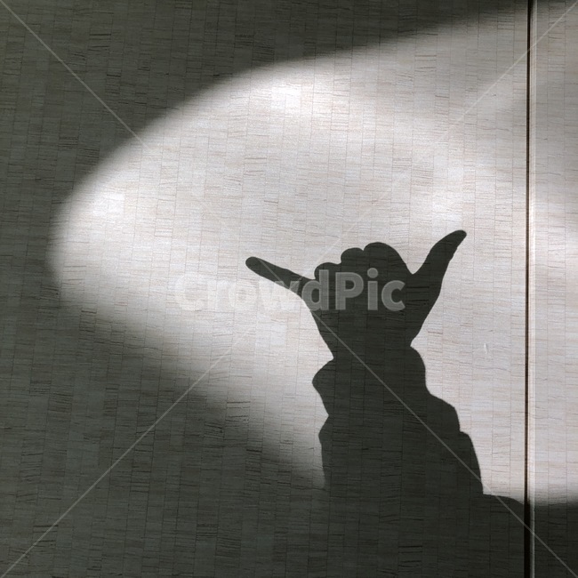 그림자,빛,샤카,알로하,손,벽,shadow,kage,light,hikari,shaka,aloha,hand,te,wall,kabe,희망,hope,kibou,사람,인물,인간,human,person,신체일부,몸,body,손,제스처,표시,손짓,표현,gesture,hand,sign,expression,인물실루엣,사람실루엣,character silhouette,human silhouette