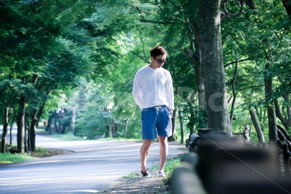 혼자,백암산,셀카,여름,삼각대,여름,계절,summer,season,사람,인물,인간,human,person,남성,남자,man,male,shorts,반바지