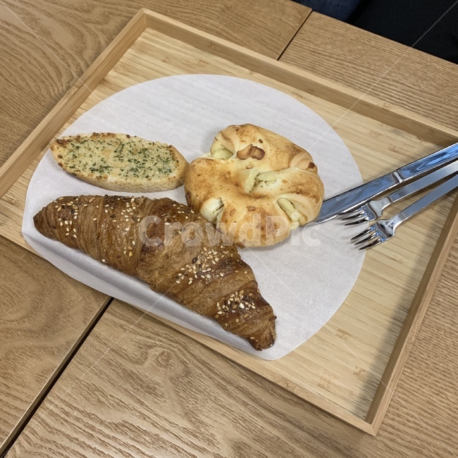 디저트,빵,크로와상,바게트,마늘바게트