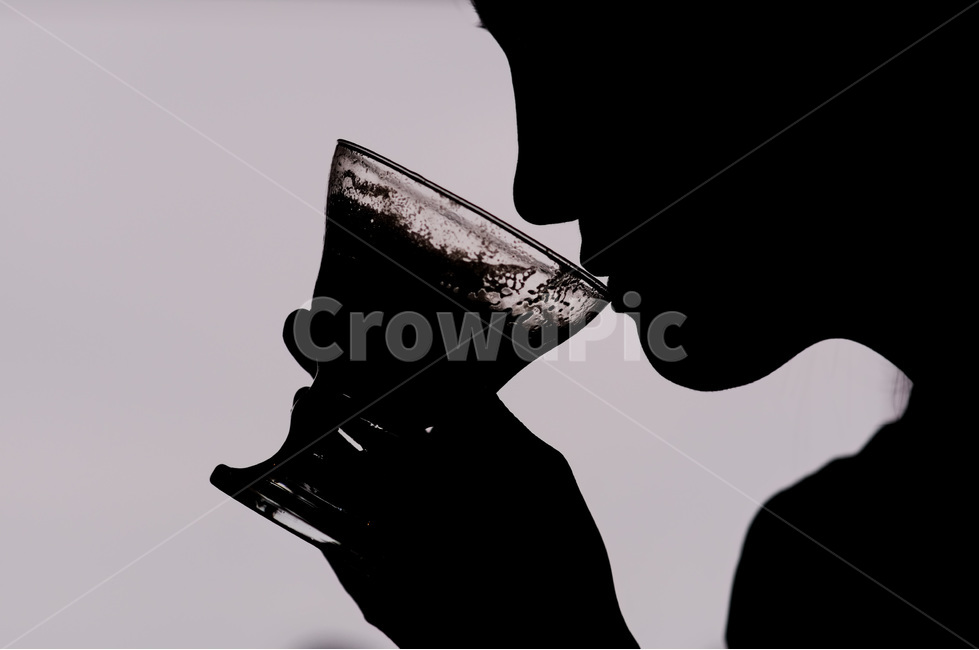 여자,실루엣,강렬한,여인,외로움,기다림,흑백,카페,시선,스냅,여성,여자,woman,female,lady,인물실루엣,사람실루엣,character silhouette,human silhouette,drink,음주,beverage,마실 것,person,사람,human,인간,drinking