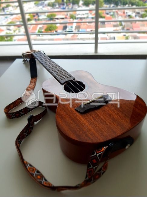 우쿨렐레,기타,현악기,선악기,악기,음악,나무악기,하와이,하와이악기,하와이음악,musicalinstrument