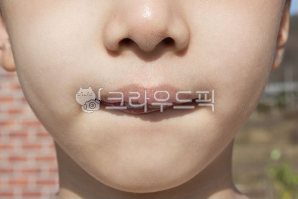 nose,close up,expression,Lips,Character,anatomy,body parts,kid,body,face,mouth,an Asian,children,person,Boys,man,child