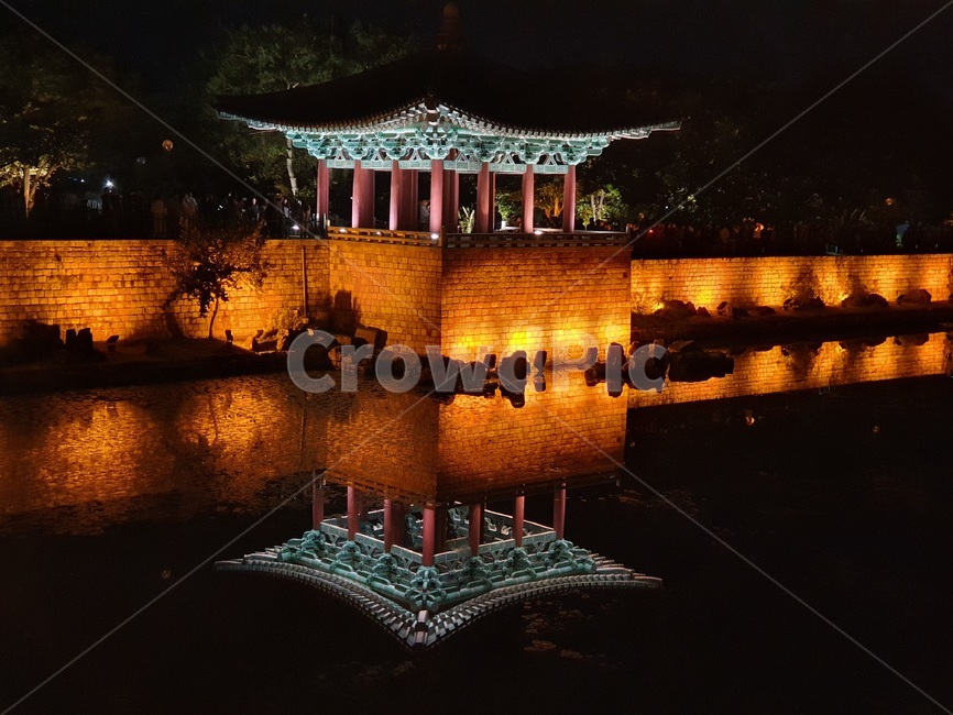 경주안압지야경,동궁과월지야경,안압지야경,안압지,동궁과월지,경주야경,건물,건축물,야경,밤,풍경,nightscape,night,landscape,랜드마크,landmark,tourist attraction,한국랜드마크,한국관광지,한국명소,korea landmark,korea tourist attraction
