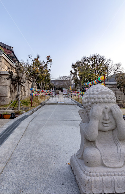 화엄사,사찰,전통건축물,불교,조각상,동자상,삼불,기와,단청,풍경,전경,건축물,신사
