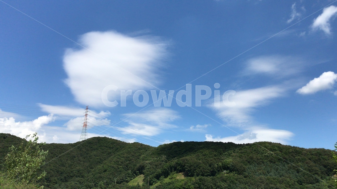 구름,맑은하늘,sky,산,하늘
