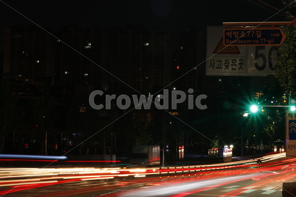 야경,도시,신호등,도로,밤,장노출,night,용산구,백범로,yongsan,seoul,서울,불빛,city,교통,야경,밤,풍경,nightscape,night,landscape,교통,교통수단,traffic,transportation,road,asphalt,아스팔트,freeway,고속 도로