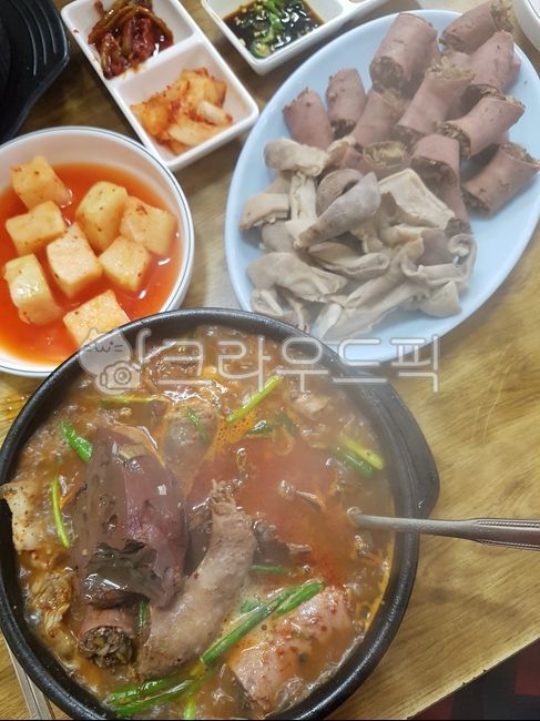 Sundaeguk,Haejangguk,Sundae Seonjiguk,Seonji Haejangguk,Sundae Haejangguk,food,koreanfood,hot dish