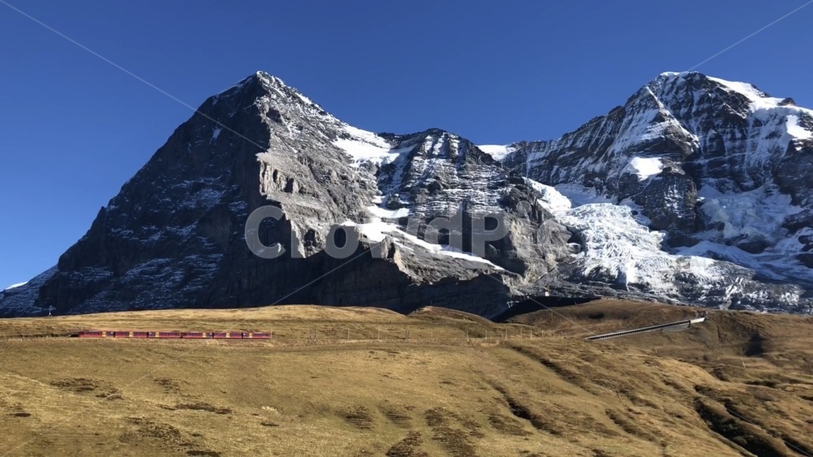 스위스,인터라켄,풍경,switzerland,interlaken,landscape,유럽,알프스,산,기차,train,융프라우,자연,풍경,nature,landscape,해외,외국,세계,foreign,oversea,world,세계자연풍경,해외자연풍경,외국자연풍경,world nature landscape,outdoors,옥외,mountain,mountain range,산맥