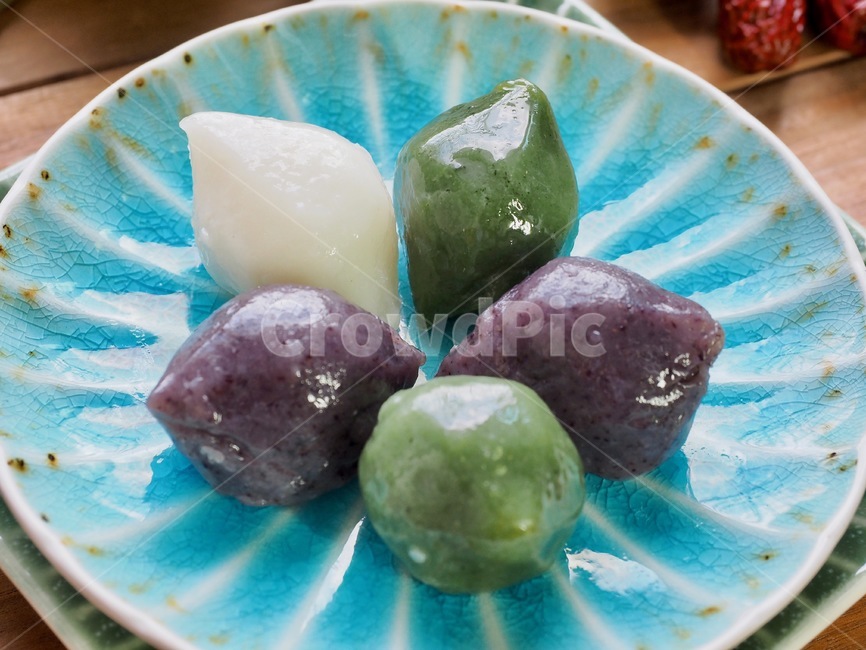 한국음식,식품,한식,한국문화,한국,배경,음식문화,웰빙,문화,아시아,아시아음식,접시,전통,설날,추석,음식,추석음식,설날음식,명절,명절음식,떡,송편,솔방울,koreanfood,korea,koreanculture,food,background,foodculture,wellbeing,culture,asia,asianfood,dish,tradition,ricecake,한국전통,한국문화,korean traditional,korean culture,음식,식재료,요리,food,cook,meal,dishes,food reserves,한식,한국음식,한국요리,korean food,korean dishes,korean meal,korean cook