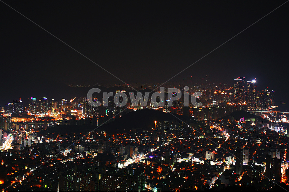 야경,부산야경,도시야경,밤,도시,밤거리,아파트,건물,밤풍경,스카이뷰,저녁,전경,도시풍경,부산,광안리,용호동,범내골,부산서면,해운대,서부산야경,서부산,nightview,city,citynightview,night,dinner,busan