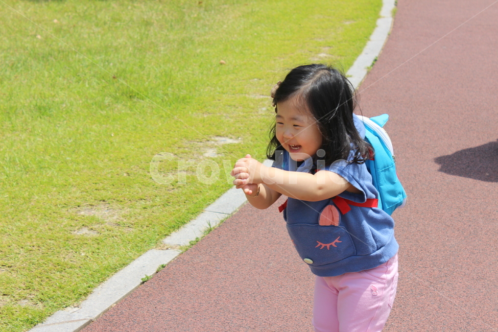 공원,딸,여자아이,귀여운,꼬마,사람,인물,인간,human,person,어린이,어린아이,child,children,kid