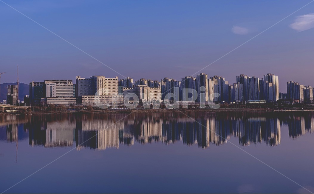 데칼코마니,수평,urban,어반,town,도시,building,고층건물,highrise,시티,city,건물,도시,풍경,city,landscape