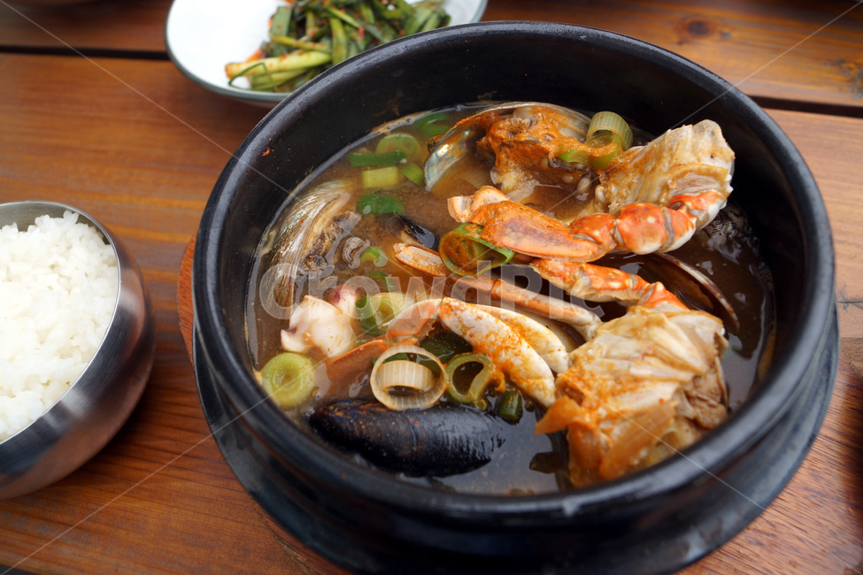 해물탕,밥,식사,음식,요리,seafoodsoup,rice,food,cooking,meals,restaurants,jejuisland,korea,식당,제주도,한국