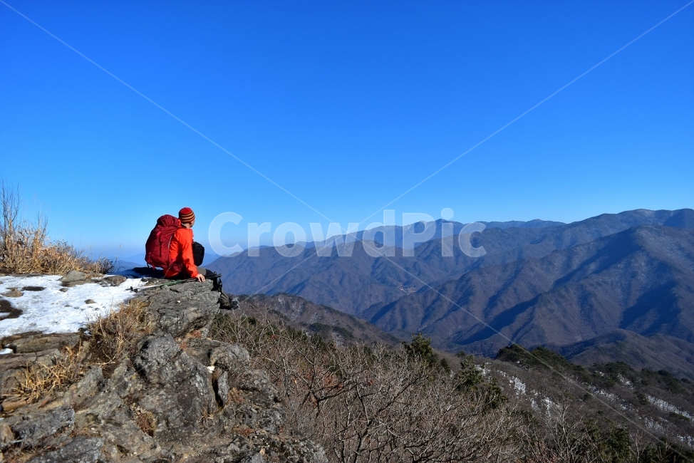 지리산,서북능선,노고단,풍경,비경,명산,국립공원,성삼재,묘봉치,만복대,고리봉,반야봉,천왕봉,정령치,세걸산,세동치,부운치,팔랑치,산행,등산,트레킹,National,Park,철쭉,파란,하늘,바래봉,사진,산그리메,산너울,명선봉,토끼봉,힐링,감성,전망,조망,아름다운,수려한,nature,landscape,겨울,계절,winter,season,자연,풍경,nature,landscape,한국자연풍경,한국자연경관,korea nature landscape,사람,인물,인간,human,person,남성,남자,man,male,여행,휴가,traveling,vacation,trip,스포츠,레저,운동,sports,leisure,exercise,outdoors,옥외,leisure activities,레저 활동,adventure,모험